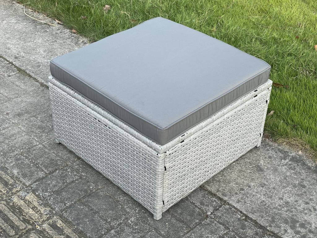 Meubles à manger de jardin en rotin 2 canapés et Tabourets pour Pelouse Terrasse Intérieure Gris Clair LJGL24049